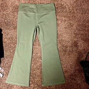 DSG Flare & Crop Athletic Pant